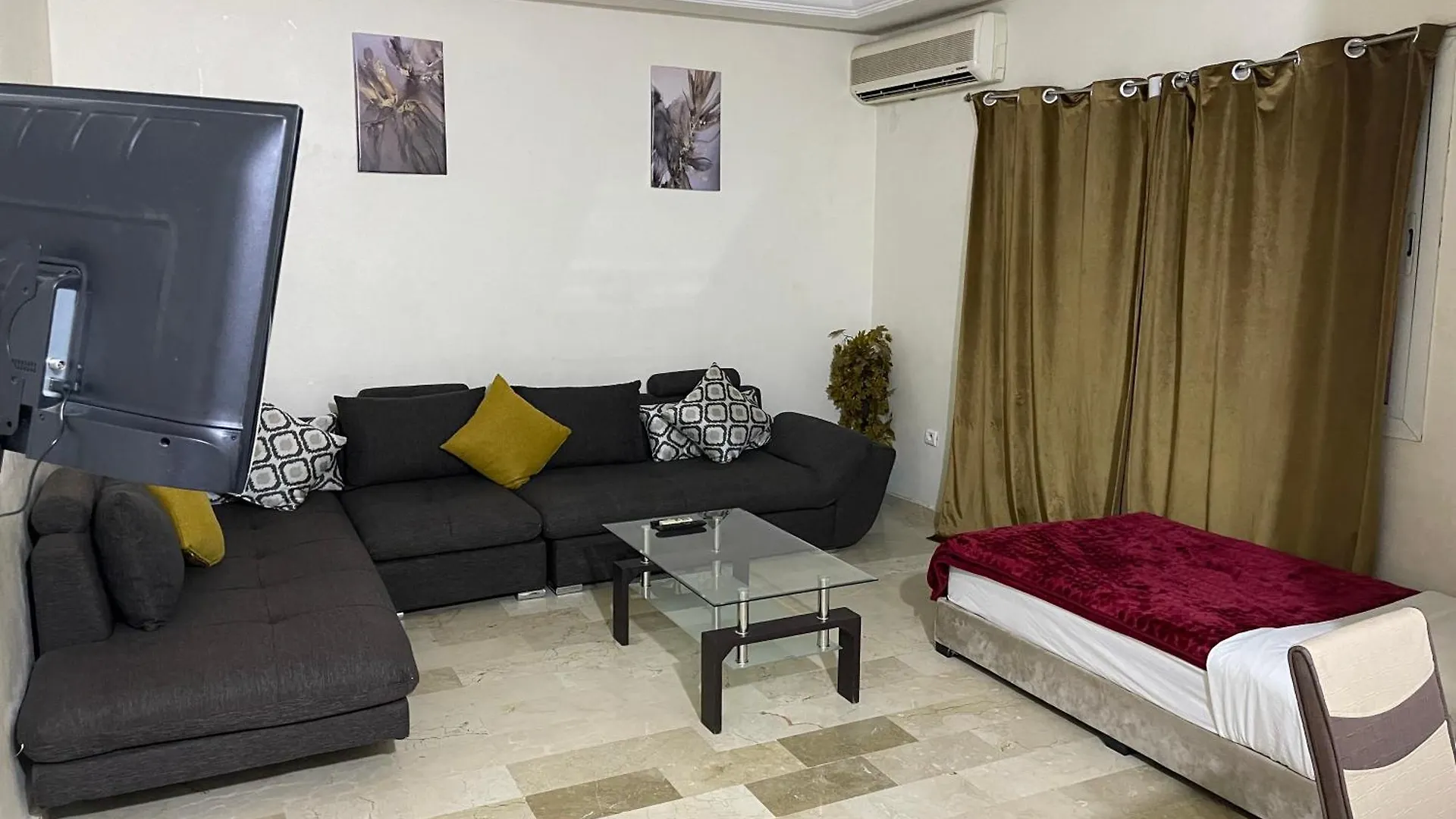 Appartement 28 Au 4 Eme Etage Avec Balcon Marakeş Daire
